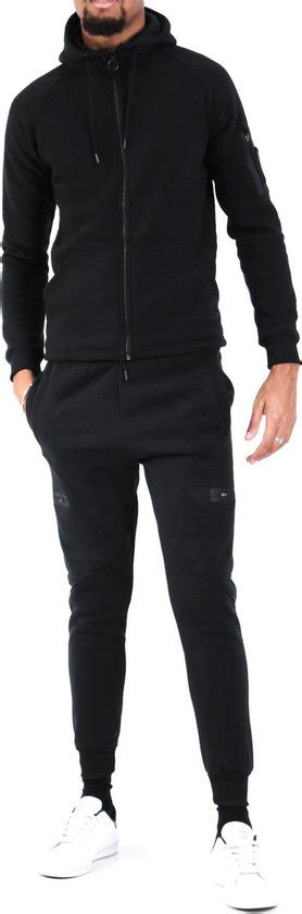 Heren Zwart Tech Fleece (10) 